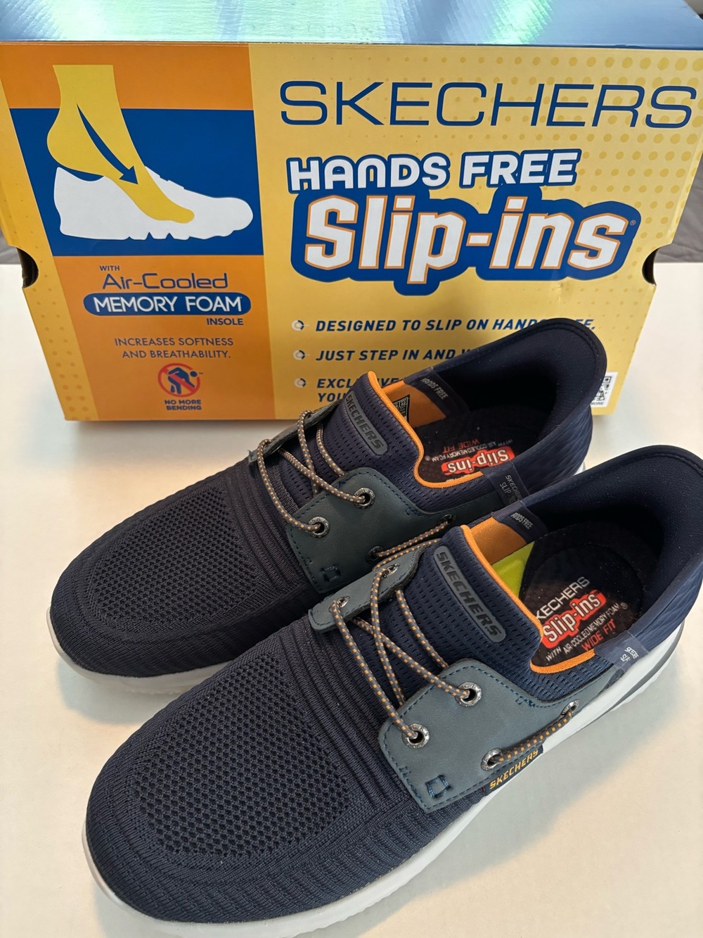 SKECHERS HAND FREE Slip-ins